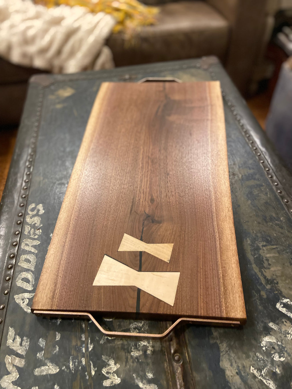 Live-edge Walnut Charcuterie Board - A Unique Beauty